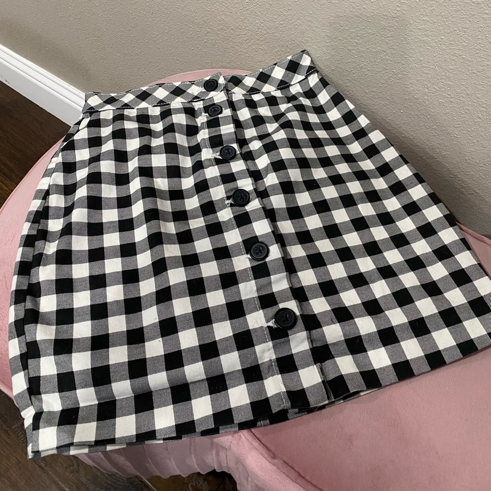 Women’s Black and White Checkered Skirt